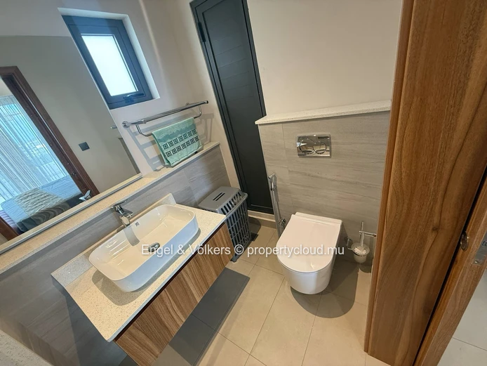 Exquisite Penthouse at Verdant Garden – A Refined Urban Oasis