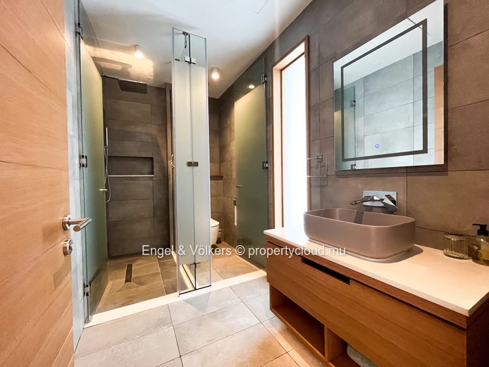 A Rare Masterpiece of Luxury Living in Pereybere