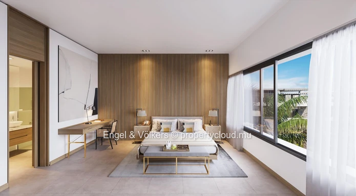 Luxury Penthouse with Beach Access and Hotel Services, Trou aux Biches