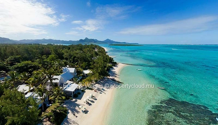 Coastal Luxury with Authentic Villas in an Estate with Beach Access