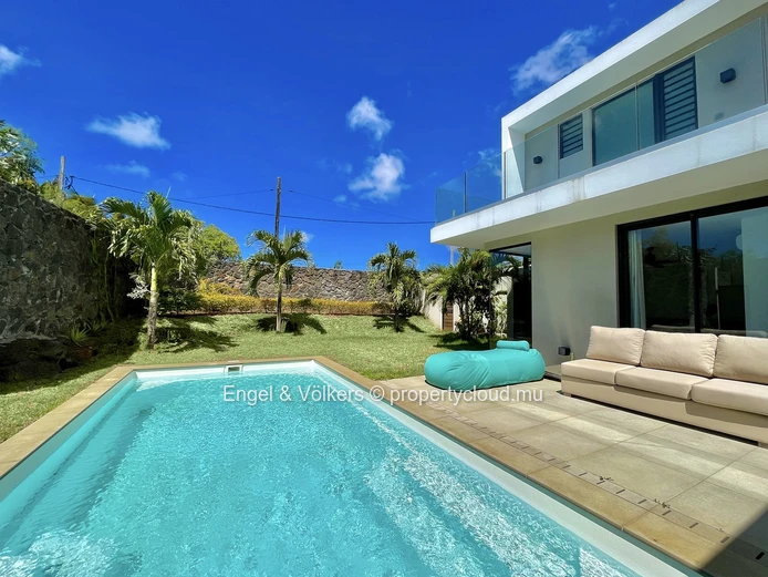 Luxurious Four Bedroom Villa