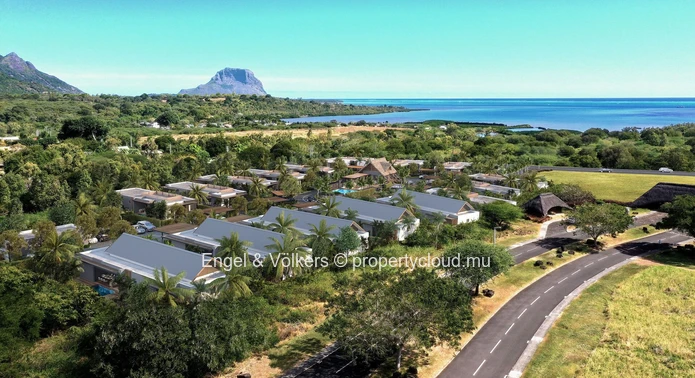 MAURITIAN CITIZENS ONLY | Domaine de Palmyre, Premium residential land, Tamarin / Black River