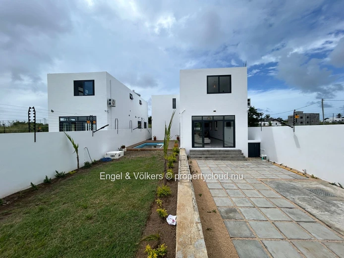 New Build Home for Sale – The Vale. Completion Expected: November