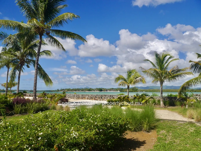 Exclusive 4-Bedroom Waterfront Residence