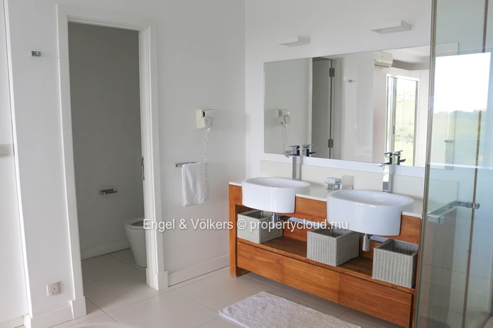 Exquisite Penthouse for Rent on the beautiful West Coast