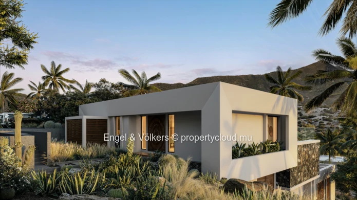 Refined West Coast Villas Surrounded by Nature