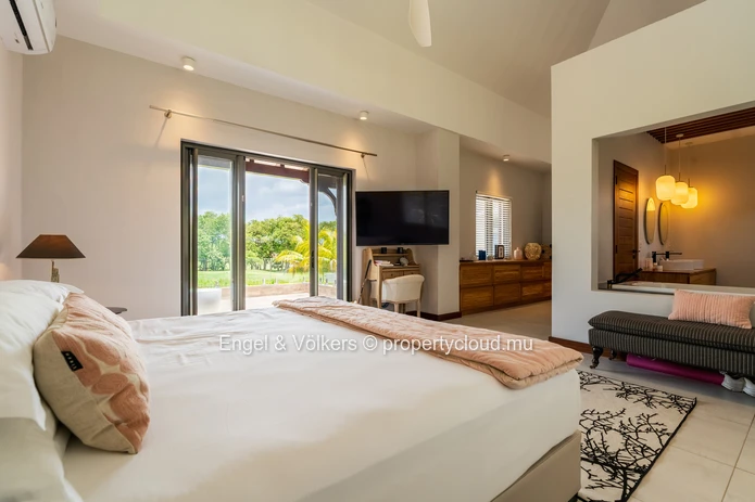 Contemporary Fairway Villa with Refined Outdoor Living