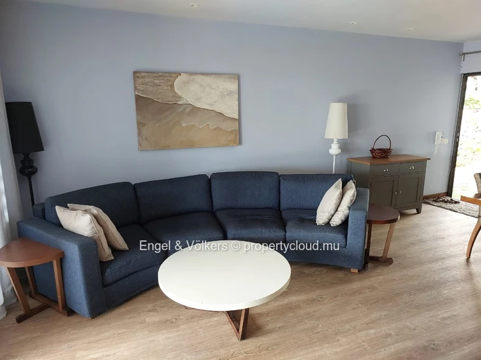 Beachfront 3-Bedroom Apartment for Rent – Black River