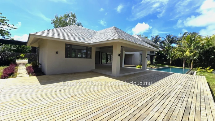 Elegant 4-Bedroom Villa in Anahita Golf & Spa Resort