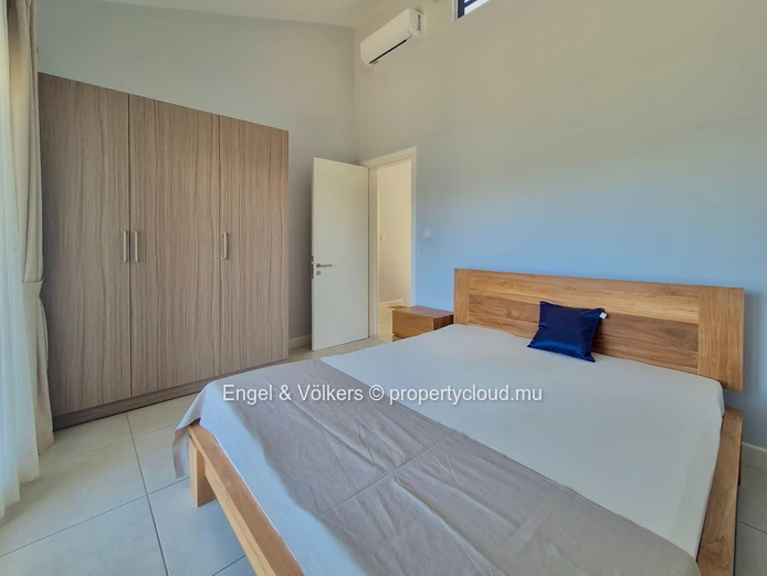 Modern 4-Bedroom Duplex with Private Pool & Gold Membership Benefits