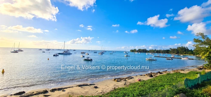 Seafront 1 Bedroom Apartment - Tamarin, Black River