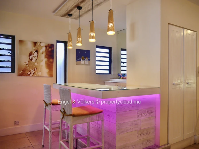 Rare Beachfront Penthouse for RENT